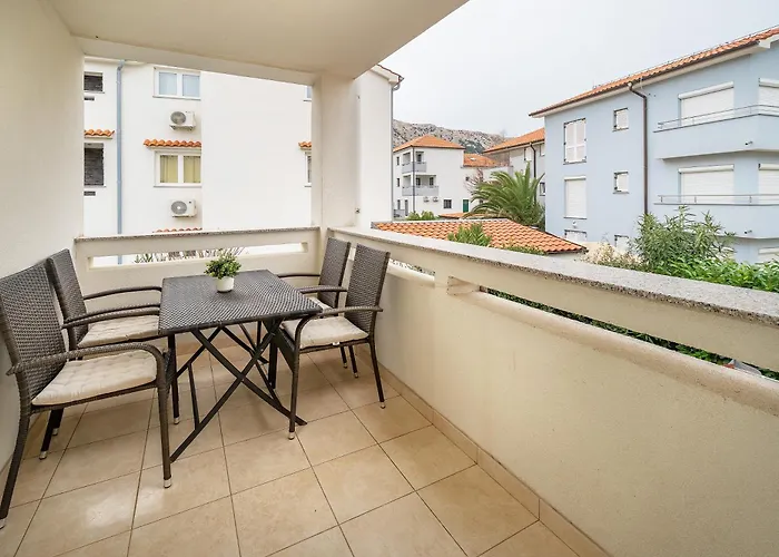 Apartmán Tudor With Balcony Baška